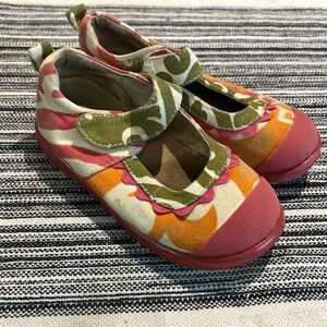 Madie jane Girls Funky Fastener Tennis Shoes Size  25/7.5